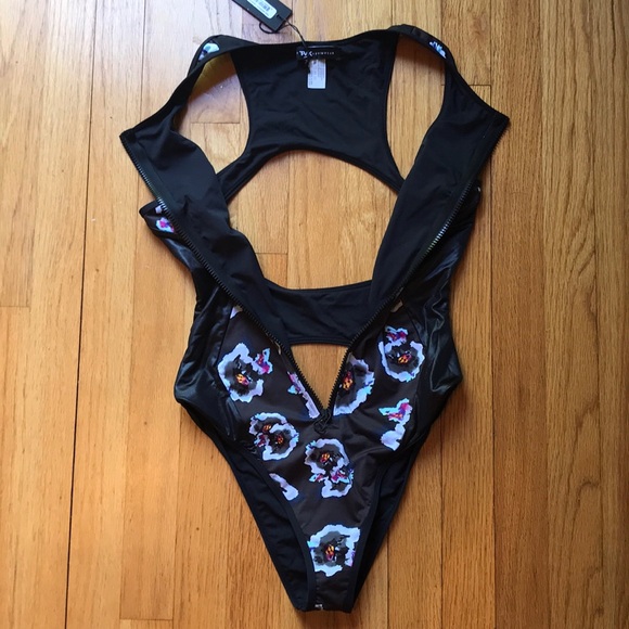 NWT T-VK One piece swim suit. Black/floral, M - Picture 5 of 8